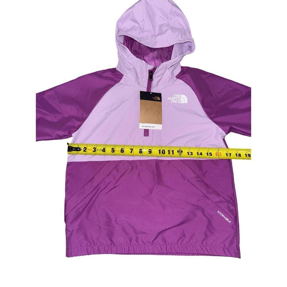 The North Face Youth Packable Wind Jacket in Pop Purple Size Medium (10) - Picture 3 of 4